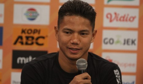  Bek Persib Bandung Achmad Jufriyanto yang akrab disapa Jupe berharap tren positif skuad Pangeran Biru pada lanjutan putaran pertama berlanjut hingga ke putaran kedua kompetisi Liga 1 2022/2023.