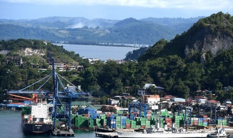 Suasana Pelabuhan Jayapura, Kota Jayapura, Papua, Senin (2/9/2019). 