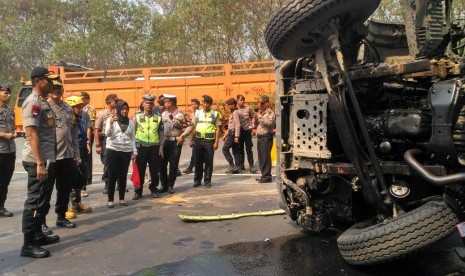 21 kendaraan terlibat kecelakaan beruntun di ruas Tol Cipularang KM 91+200 jalur B, Kabupaten Purwakarta, Senin (2/9).