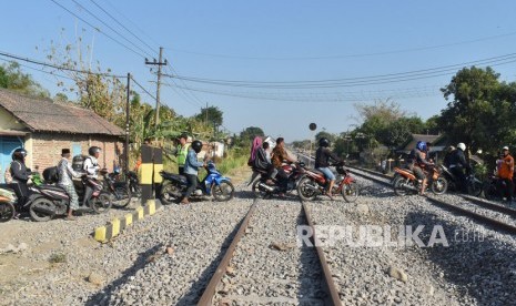 Ilustrasi perlintasan kereta. PT KAI Daop 6 Yogyakarta melakukan penutupan perlintasan liar di jalur kereta api (KA) Solo Kota-Wonogiri.