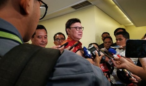 Menteri Dalam Negeri Tjahjo Kumolo, memberikan keterangan usai peresmian tahapan Pilkada Serentak 2020 di JCC, Jakarta, Senin (23/9). Tjahjo menegaskan ada sejumlah daerah yang masih belum menuntaskan anggaran pelaksanaan pilkada.  