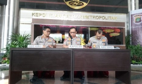 Kapolda Metro Jaya, Irjen Gatot Eddy Pramono saat konferensi pers terkait aksi unjuk rasa di depan gedung DPR/MPR RI yang berakhir ricuh, di Mapolda Metro Jaya, Rabu (25/9).