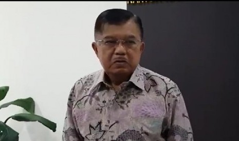 Wakil Presiden RI, Jusuf Kalla memberikan keterangan terkait isu terkini, Selasa (1/10). 