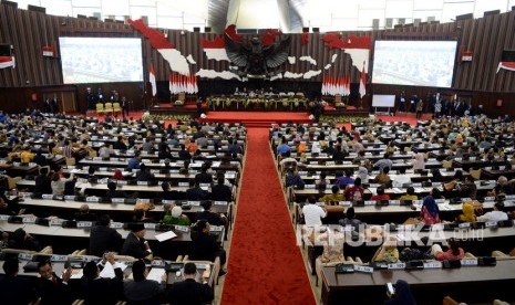 Wakil Ketua MPR RI, Lestari Moerdijat, menilai perlunya dialog sebelum amandemen UUD 1945