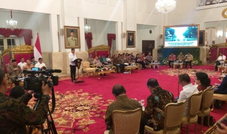 Presiden Jokowi memimpin sidang kabinet paripurna terakhir untuk pemerintah periode 2014-2019, Kamis (3/10). 