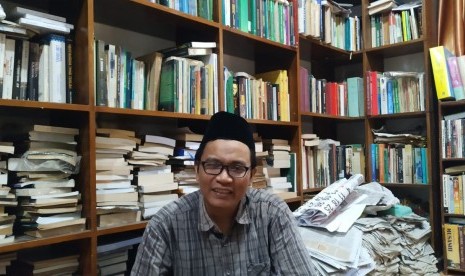 Yusuf Maulana, pemilik pustaka rumah di Samben, Bantul, DIY.