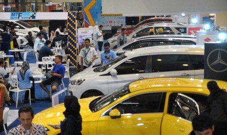 Pameran otomotif Auto China 2020 sebelumnya ditunda sejak Maret 2020 karena pandemi Covid-19. Saat China membuka pameran tersebut karena dipastikan sudah bisa mengendalikan kondisi pandemi.