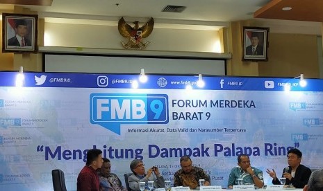 Acara Forum Merdeka Barat 'Menghitung Dampak Palapa Ring' di Ruang Serba Guna, Gedung Utama Kementerian Komunikasi dan Informatika (Kemkominfo) Jakarta, Selasa(15/10).