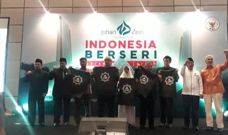 Lembaga Filantropi, Johari Zein Foundation meluncurkan program Indonesia Berseri, Bersedekah Jariyah untuk membangun 99 masjid di Jakarta pada Kamis (17/10).