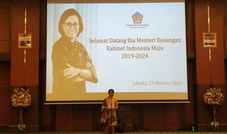 Menteri Keuangan Sri Mulyani dalam acara Serah Terima Memori Jabatan Menteri Keuangan dan Wakil Menteri Keuangan di Gedung Juanda Kemenkeu, Rabu (23/10).