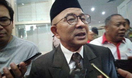 Anggota Komite Eksekutif PSSI, Refrizal, di kantor Kemenpora RI Jakarta, Kamis (24/10).