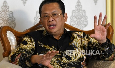 Ketua Majelis Permusyawaratan Rakyat (MPR) Bambang Soesatyo berbicara dalam wawancara khusus untuk Kantor Berita Antara di kompleks Parlemen, Jakarta, Selasa (29/10/2019).