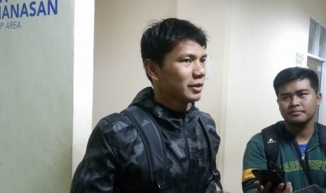 Achmad Jufriyanto dipinjam Bhayangkara FC semusim dari Persib.