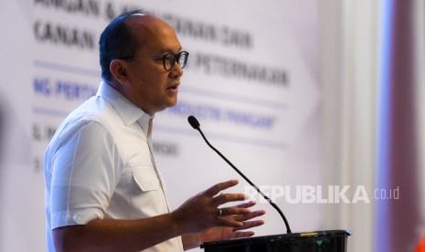 Ketua Umum Kamar Dagang dan Industri (KADIN) Indonesia Rosan P Roeslani menyampaikan komitmen Kadin dalam mendukung efektivitas bantuan agar tepat sasaran. 