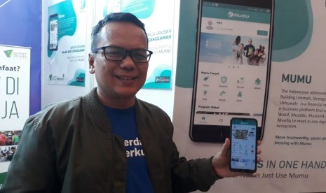 Lembaga filantropi Dompet Dhuafa meluncurkan platform layanan digital Mumu (Membangun Ummat Menguatkan Ukhuwah), yang memudahkan masyarakat untuk melakukan donasi di Bandung, pada Rabu (6/11). 