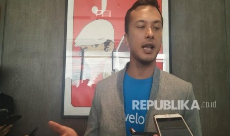 Aktor Nicholas Saputra ditunjuk sebagai Duta Belajar Ruangguru.