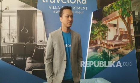 Aktor dan public figur, Nicholas Saputra, saat diwawancara di Jakarta Selatan, Kamis (7/11).