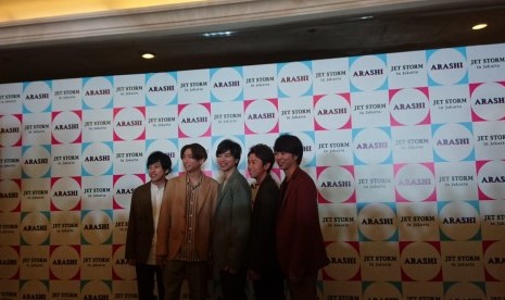 Grup musik ternama asal Jepang, Arashi, akan memasuki masa hiatus.