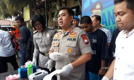 Polres Malang Kota (Makota) mengungkap sejumlah kasus pencurian di Mapolresta Malang, Senin (18/11).