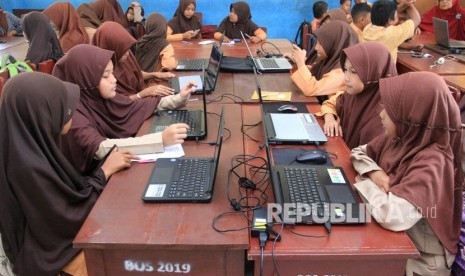 155 Buku Madrasah Masuk Tahap Penilaian Kemenag. Foto siswa madrasah (ilustrasi).