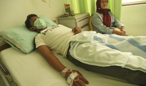 Pelajar di Depok, Jawa Barat dirawat akibat infeksi virus hepatitis A. Infeksi hepatitis A paling rentan melanda anak-anak.