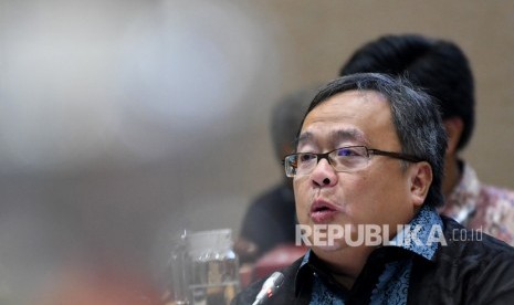 Menteri Riset dan Teknologi (Menristek) dan Kepala Badan Riset dan Inovasi Nasional (BRIN) Bambang Brodjonegoro meminta inovasi bidang litbang ditingkatkan demi menjaga daya saing agar tak turun. 