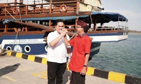 Menteri BUMN  Erick Thohir mengunjungi Pelabuhan Benoa, Bali, yang dikelola PT Pelindo III, Kamis (28/11). 