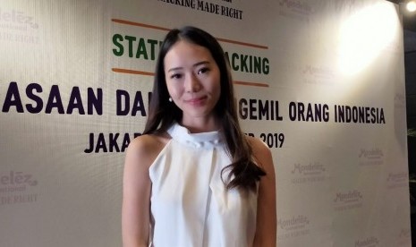 Food blogger Windy Iwandi berbagi tip tetap langsing usai acara pemaparan State of Snacking Studi Tren Konsumen Indonesia 2019 oleh Mondelez International di Sudirman, Jakarta.