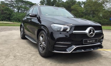 Peluncuran New GLC dan New GLE di pabrik Mercedes-Benz, Wanaherang, Bogor, Jawa Barat, beberapa waktu lalu. PT Mercedes-Benz Distribution Indonesia membukukan penjualan 3.184 unit mobil penumpang pada 2022. Capaian itu meningkat 26 persen dibandingkan penjualan tahun sebelumnya.