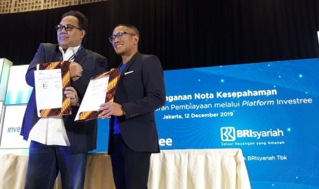 BRI Syariah dan Investree menandatangani kerja sama //channeling// pembiayaan. Penandatanganan nota kesepahaman tersebut dalam acara Investree Conference (i-Con) 2019 di Jakarta, Rabu (12/12). 