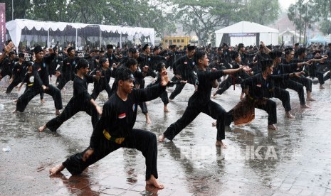 Ratusan pesilat dari berbagai daerah ilustrasi.