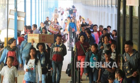 Kementerian Badan Usaha Milik Negara (BUMN) meniadakan program mudik gratis lebaran 2020. 