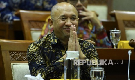  Menteri Koperasi dan UKM Teten Masduki. Teten mengatakan, Bantuan Presiden Produktif senilai Rp 2,4 juta sudah mulai disalurkan pekan ini.