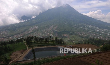 Masyarakat diimbau tidak beraktivitas pada radius 3 km Merapi. Foto ilustrasi Gunung Merapi.