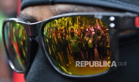 Sejumlah pengemudi angkutan ojek berbasis daring (ojek online) berunjuk rasa di depan Kantor Kementerian Perhubungan, Jalan Medan Merdeka Barat, Jakarta, Rabu (15/1/2020).