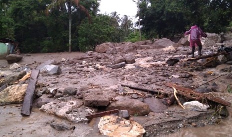 Bencana banjir bandang melanda di Malalo, Kecamatan Batipuh, Kabupaten Tanah Datar pada Jumat (17/1).