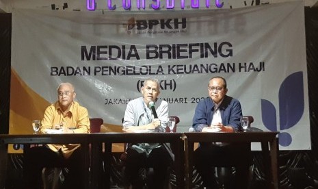 Nilai Manfaat Dana Kelolaan BPKH Naik 27,9 persen. Foto: Anggota badan pelaksana Badan Pengelola Keuangan Haji (BPKH) dalam paparan kinerja keuangan BPKH 2019 di Jakarta, Rabu (22/1). 