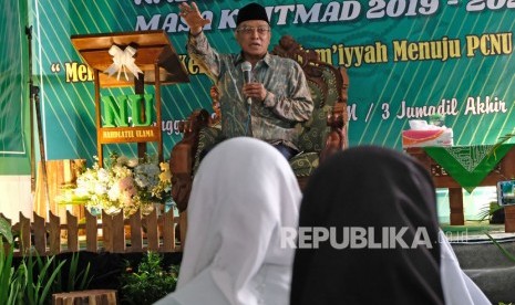 Ketua Umum PBNU (Pengrus Besar Nahdlatul Ulama) KH Said Agil Siroj menyampaikan tausiah saat pelantikan pengurus PC NU dan peresmian tempat manasik haji di KBIH NU Babussalam di Temangung, Jawa Tengah, Selasa (28/1/2020). 