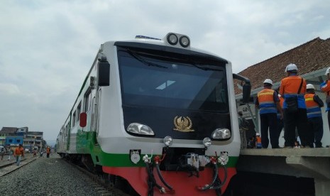 PT KAI melakukan peninjauan ke Stasiun Garut, Jumat (31/1). Peninjauan menggunakan kereta inspeksi itu langsung dipimpin oleh Dirut PT KAI Edi Sukmoro. 