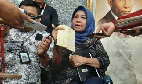 Pihak Kementerian Kesehatan dan dua Dirut rumah sakit rujukan untuk virus Corona sedang memberikan pemparan terkait virus Corona di Gedung  dr Sujudi, Kemenkes RI, Jakarta Selatan, Jumat (31/1).