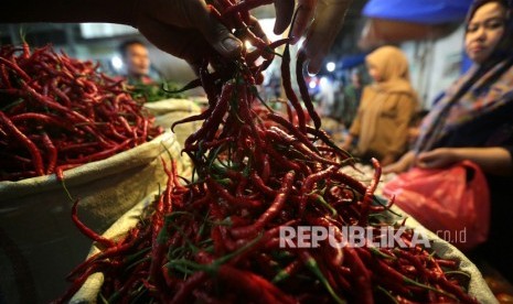 Harga cabai keriting di sejumlah pasar tradisional di Kota Yogyakarta masih merangkak naik (Foto: cabai merah keriting)