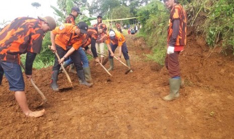 Jalur Alternatif Jonggol-Cianjur Sudah Dapat Dilalui. Ilustrasi