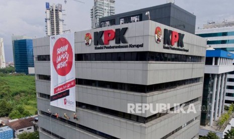 Gedung KPK. KPK melantik 66 jaksa sebagai penyelidik dan penyidik yang berasal dari Kejagung.