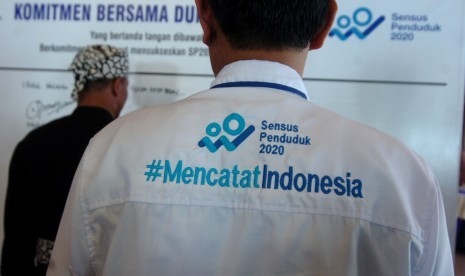 Sensus Penduduk 2020 dilakukan secara online. Data sensus penduduk 2020 menjadi momentum pemerintah untuk melahirkan kebijakan yang optimal dalam memanfaatkan bonus demografi.