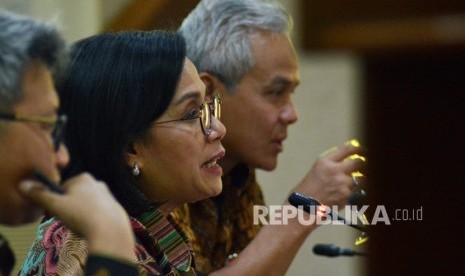 Menteri Keuangan Sri Mulyani Indrawati optimistis bahwa keputusan Bank Sentral Amerika Serikat The Federal Reserve (The Fed) yang memangkas suku bunga acuannya akan mampu mendorong masuknya aliran modal asing ke Indonesia. 