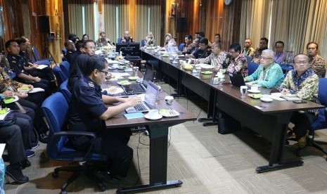 rapat joint program, Selasa (04/02) di ruang rapat Kanwil Bea Cukai Jatim I. dok istimewa