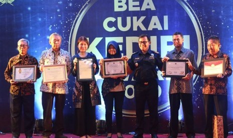 Bea Cukai Kembali Beri Penghargaan Kepada Pengguna Jasa