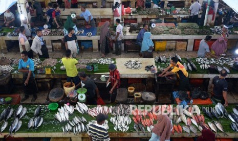 Pasar daring jadi solusi saat masyarakat memiliki akses terbatas ke pasar (Foto: suasana pasar tradisional)