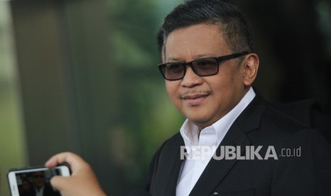 Sekjen PDIP Hasto Kristiyanto mengatakan, PDIP memahami langkah yang diambil Mulyadi-Ali Mukhni karena politik kekuasaan bagi yang tidak kokoh dalam prinsip hanya menjadi ajang popularitas.