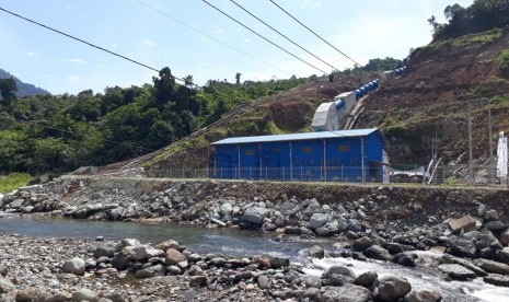 Brantas Abipraya Resmikan PLTM Sako-1 di Pesisir Selatan. Foto: PT Brantas Abipraya (Persero), hari ini, Rabu (26/2) meresmikan Pembangkit Listrik Tenaga Minihidro (PLTM) Sako-1 yang dibangun anak usaha Brantas Abipraya yaitu PT Brantas Energi melalui SPC (Special purpose company) PT Brantas Cakrawala Energi di Kenagarian Sungai Gambir Sako Tapan, Kecamatan Ranah Ampek Hulu Tapan, Kabupaten Pesisir Selatan, Sumatera Barat. 